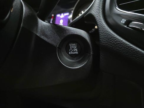Used 2019 Jeep Compass Latitude w/ Cold Weather Group AWD/4WD image 22