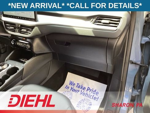 Used 2024 Ford Escape Platinum AWD/4WD image 19