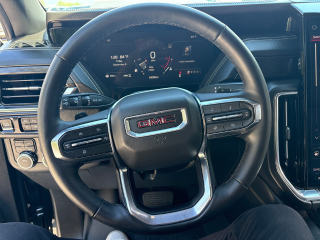 Used 2025 GMC Yukon Elevation w/ LPO, Elevation Black Package AWD/4WD image 27