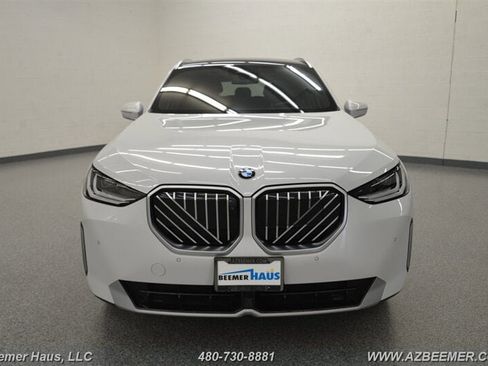 Used 2025 BMW X3 xDrive30i w/ Premium Package AWD/4WD image 5