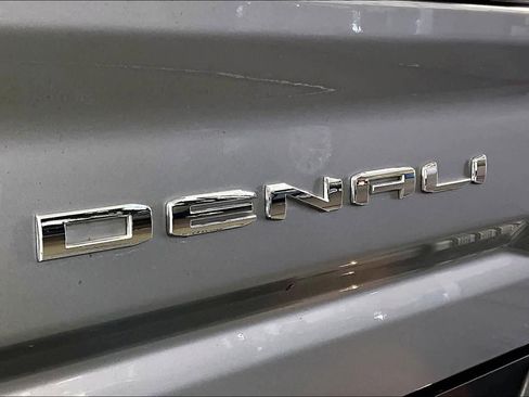 Used 2026 GMC Sierra 2500 Denali Ultimate w/ Max Trailering Package AWD/4WD image 11