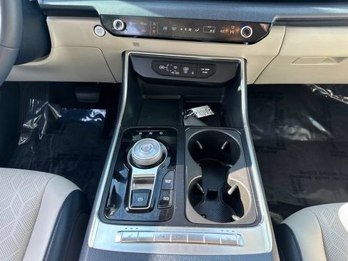 Used 2026 Kia Carnival EX FWD image 27