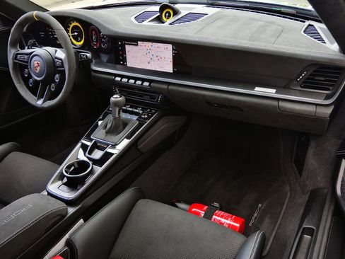 Used 2025 Porsche 911 GT3 RS image 26