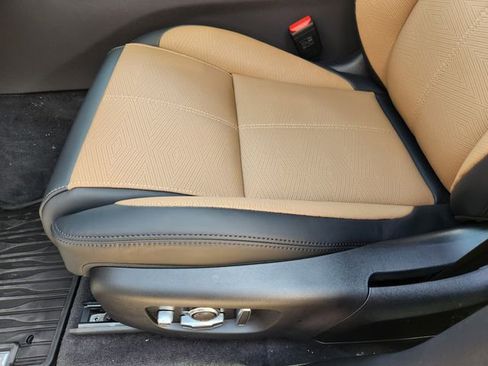 New 2026 Land Rover Range Rover Velar Autobiography AWD/4WD image 16