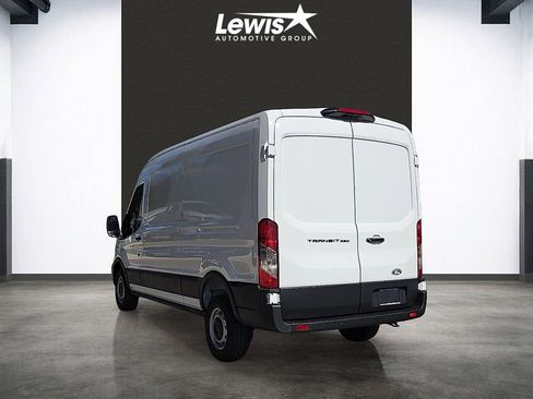 New 2026 Ford Transit 250 148 Medium Roof RWD image 4