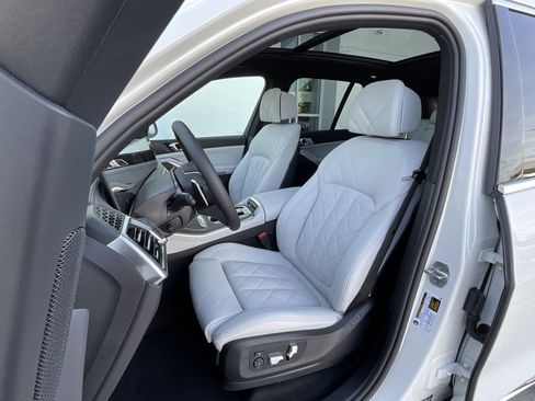 New 2026 BMW X5 sDrive40i w/ Climate Comfort Package image 11