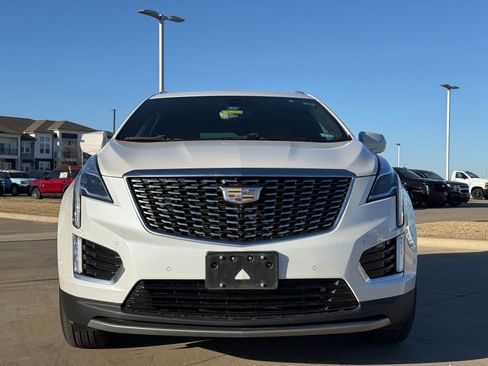 Used 2020 Cadillac XT5 Premium Luxury image 2