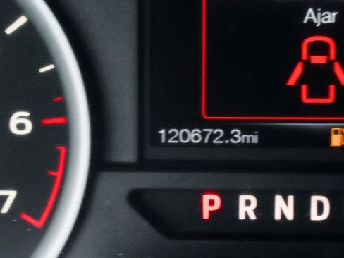 Used 2015 Ford F150 XLT w/ Equipment Group 302A Luxury image 23