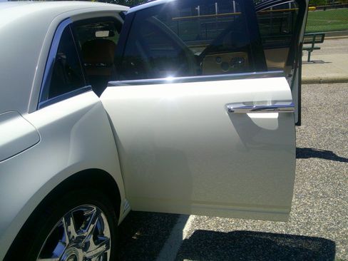 Used 2013 Rolls-Royce Ghost RWD image 73