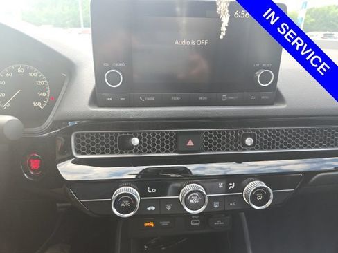 Used 2023 Honda Civic Sport image 10