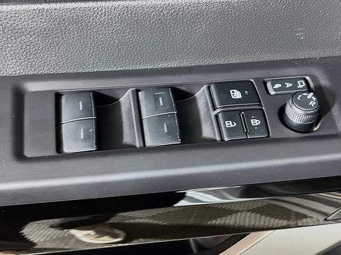 Certified 2025 Toyota Tundra Limited AWD/4WD image 16