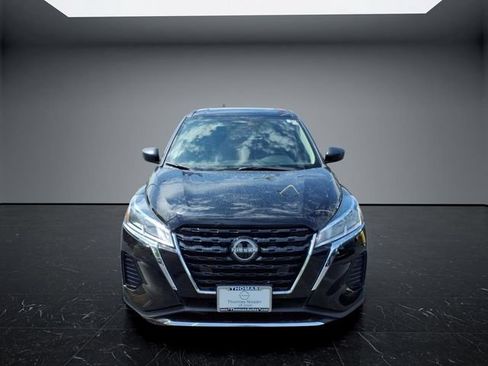 Certified 2025 Nissan Kicks Play S FWD image 11