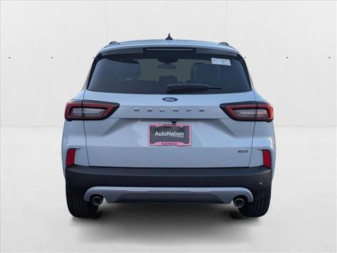New 2025 Ford Escape SE image 8