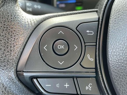 Used 2022 Toyota RAV4 XLE image 24