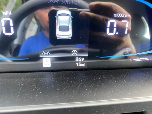 New 2026 Hyundai Elantra SE FWD image 32