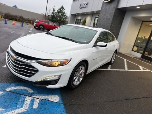 Used 2024 Chevrolet Malibu LT image 3