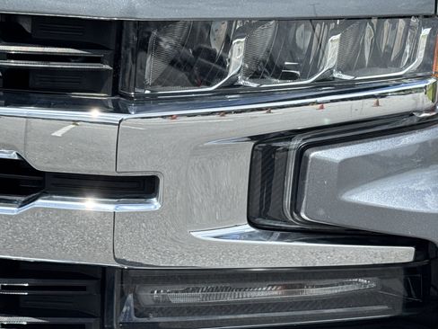 Used 2021 Chevrolet Silverado 1500 LT w/ Bed Protection Package AWD/4WD image 6