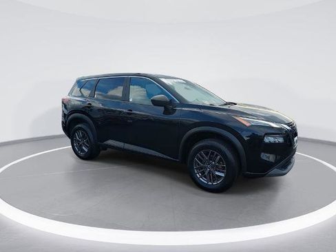 Certified 2023 Nissan Rogue S AWD/4WD image 2