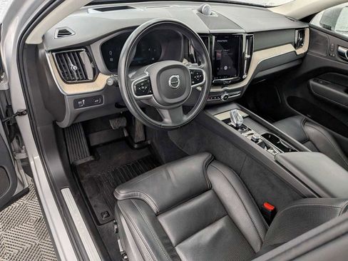 Used 2022 Volvo XC60 B5 Inscription w/ Advanced Package image 2