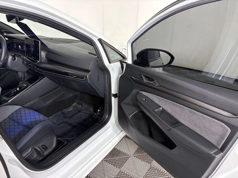 Used 2025 Volkswagen Golf R Black Edition AWD/4WD image 33