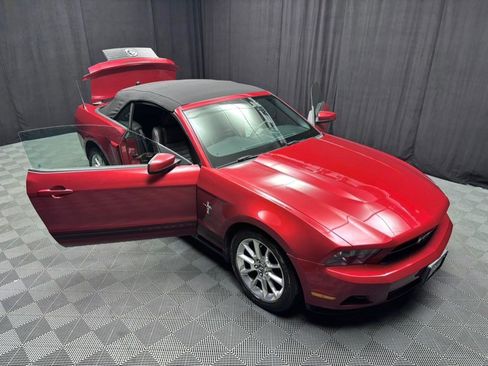 Used 2010 Ford Mustang Premium RWD image 35
