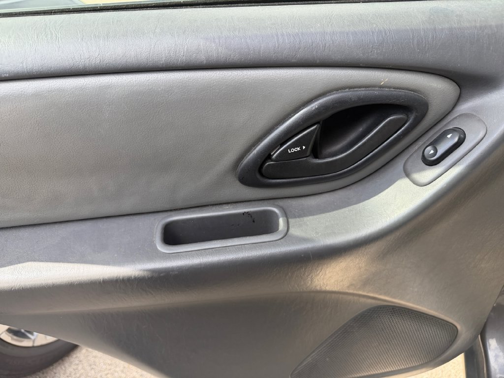 Used 2006 Ford Escape XLT FWD image 32