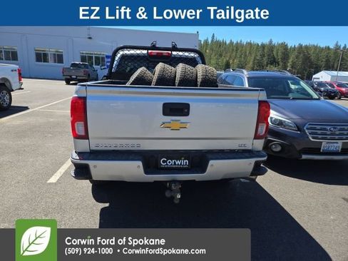 Used 2017 Chevrolet Silverado 1500 LTZ Z71 w/ LTZ Plus Package AWD/4WD image 8