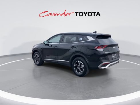 Used 2024 Kia Sportage LX image 6