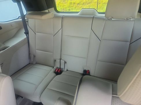 Used 2021 Cadillac Escalade Premium Luxury w/ Driver Assist Tech Package AWD/4WD image 10