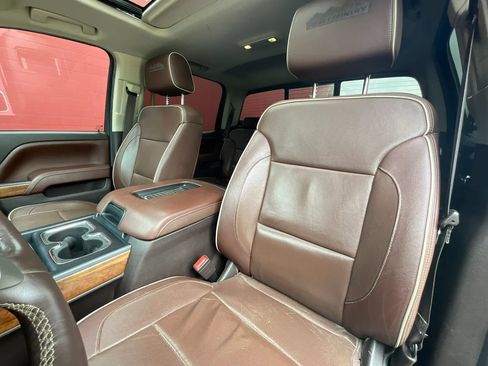 Used 2017 Chevrolet Silverado 1500 High Country AWD/4WD image 10