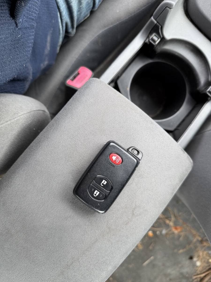 Used 2010 Toyota Prius FWD image 44