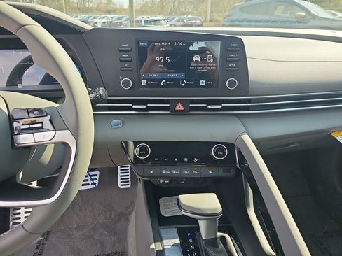 New 2026 Hyundai Elantra SEL Sport Premium FWD image 21