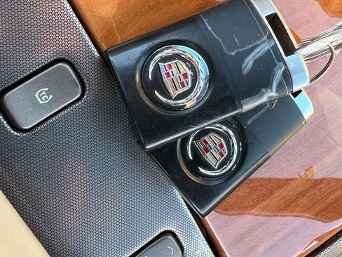 Used 2008 Cadillac XLR image 24