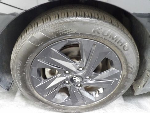 Used 2022 Hyundai Elantra SEL FWD image 21