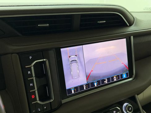 Used 2021 GMC Yukon Denali RWD image 76