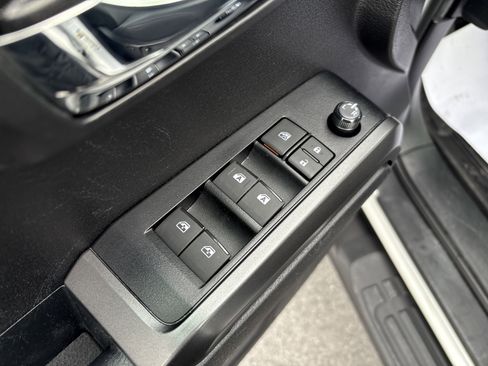 Used 2023 Toyota Tacoma TRD Sport image 16