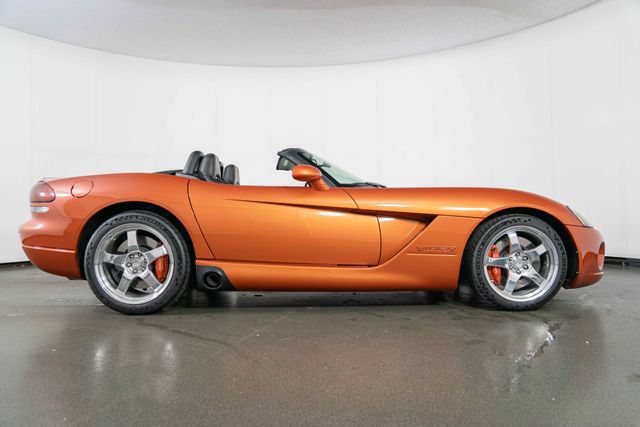 Used 2005 Dodge Viper SRT-10 w/ Copperhead Edition Group RWD image 9