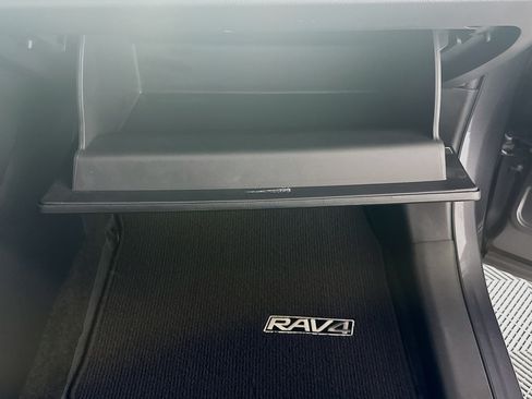 Used 2023 Toyota RAV4 XLE w/ Convenience Package FWD image 32