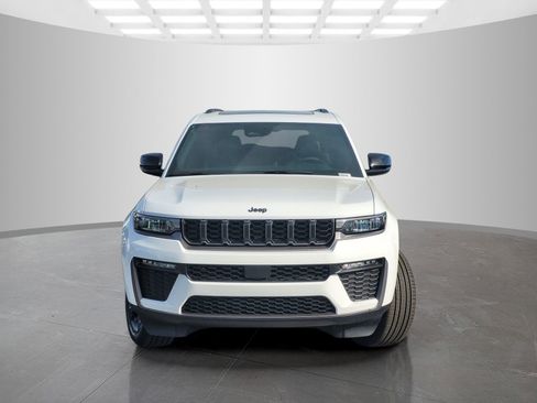 New 2026 Jeep Grand Cherokee L Limited w/ Limited Altitude Package AWD/4WD image 2