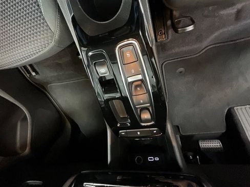 Used 2023 Chevrolet Bolt EUV LT w/ Driver Confidence Package FWD image 15