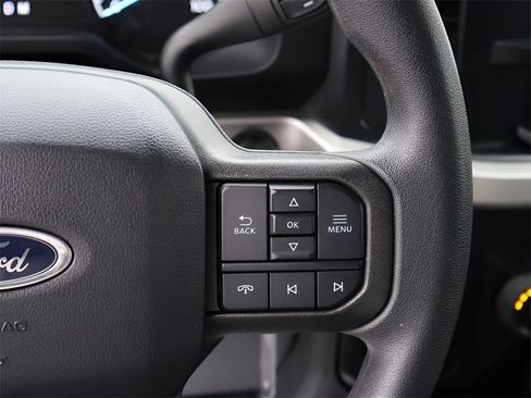 Used 2024 Ford F250 XLT w/ Snow Plow/Camper Package image 32