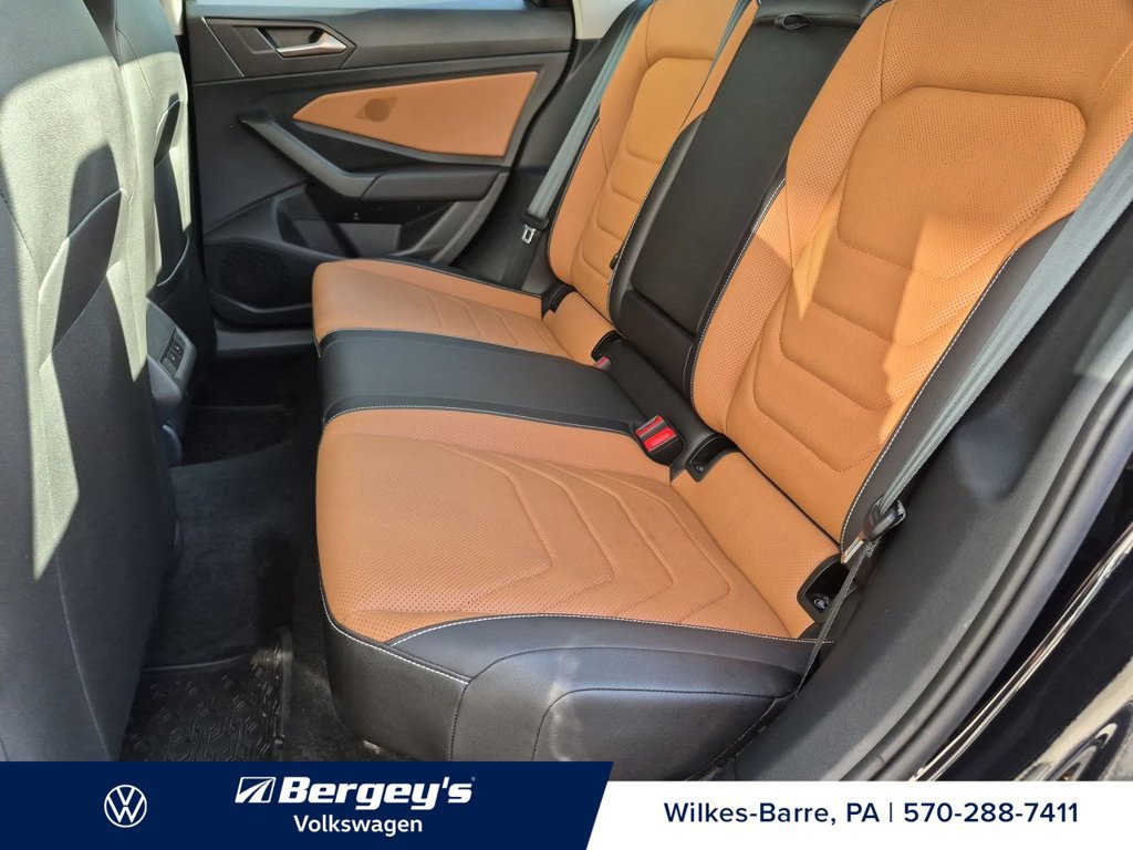 Used 2024 Volkswagen Jetta SEL FWD image 25