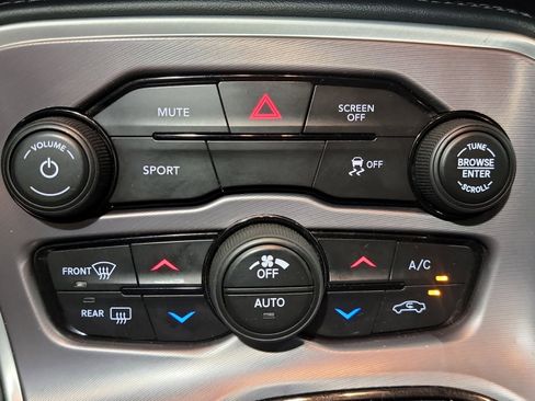 Used 2021 Dodge Challenger SXT AWD/4WD image 21