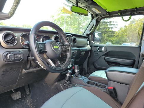 Used 2019 Jeep Wrangler Sport S image 14