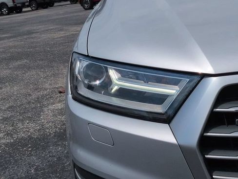 Used 2019 Audi Q7 3.0T Premium w/ Convenience Package AWD/4WD image 10