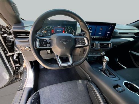 Used 2024 Ford Mustang Coupe RWD image 6