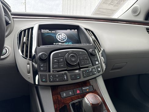 Used 2013 Buick LaCrosse Touring image 17