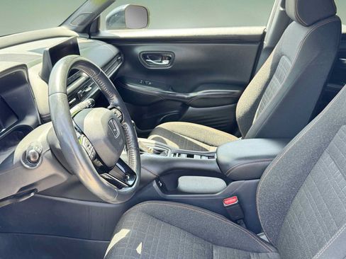 Used 2023 Honda HR-V Sport image 28