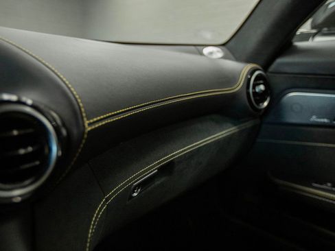 Used 2018 Mercedes-Benz AMG GT R image 33