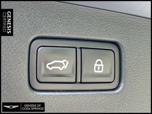 Used 2022 Genesis GV70 3.5T Sport w/ Sport Advanced Package AWD/4WD image 15